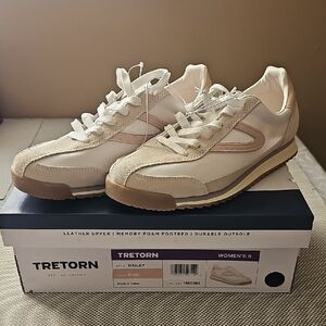 Tretorn Women's Sneakers in Pink and White